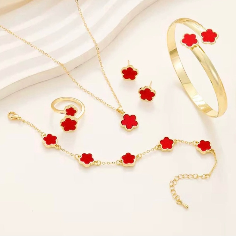 Elegant Gold and Red Floral Jewelry Set